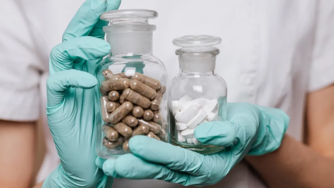 IDATA PDA在药品追溯中的应用场景